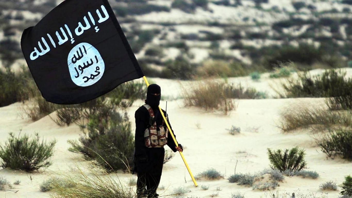 Ein IS-Terrorist: Der islamistischen Organisation, die vor allem im Irak und in Syrien wütete, schlossen sich auch viele Extremisten aus Deutschland an.
