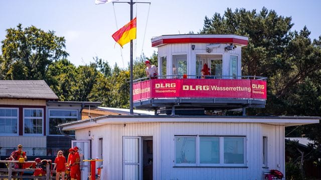 Rettungsschwimmer an der Ostseeküste