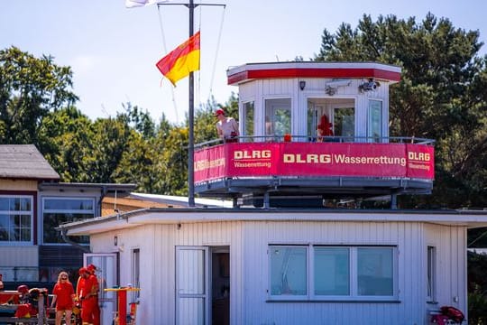 Rettungsschwimmer an der Ostseeküste