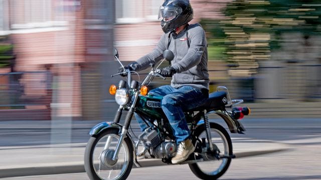 Kultmoped Simson S51: Seit Ende Juli können Jugendliche ab 15 Jahren den Führerschein für diese Fahrzeugklasse erlangen.