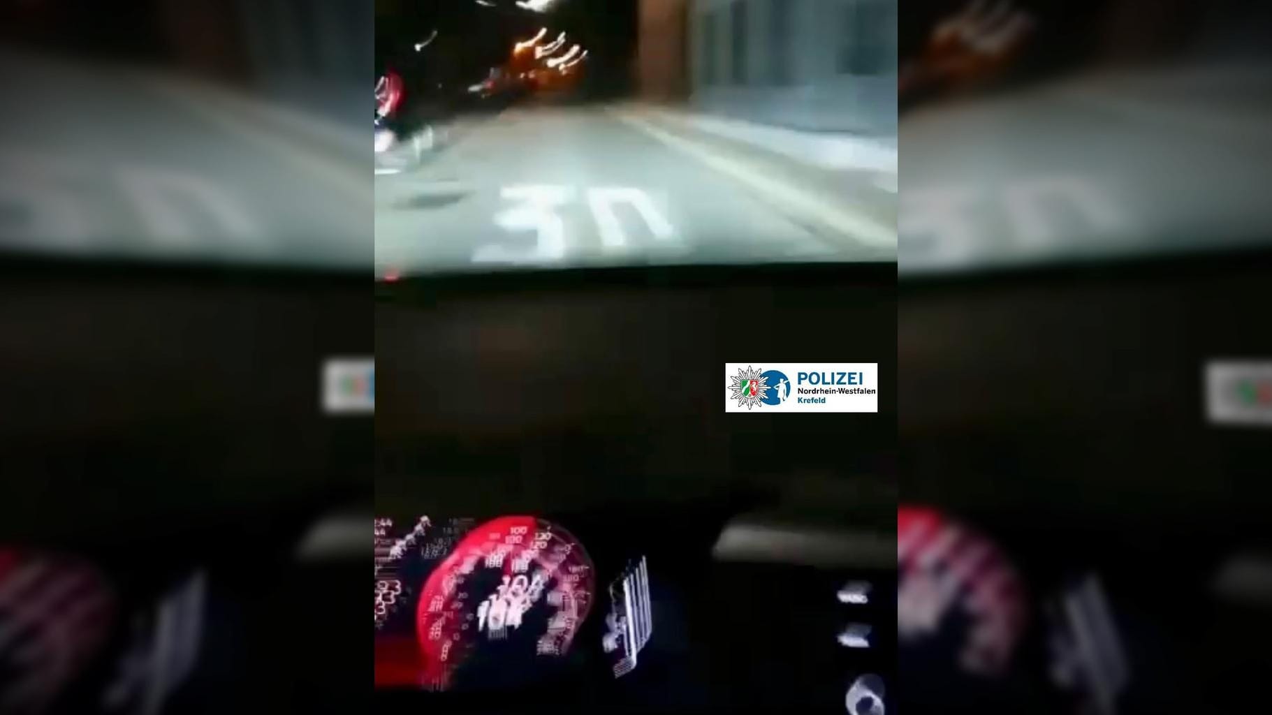 Der Tacho zeigt Tempo 104, auf der Straße ist die Geschwindigkeitsbegrenzung zu sehen: Die Polizei Krefeld hat diesen Screenshot aus dem Raservideo geteilt. Der Tacho zeigt Tempo 104, auf der Straße ist die Geschwindigkeitsbegrenzung zu sehen: Die Polizei Krefeld hat diesen Screenshot aus dem Raservideo geteilt.