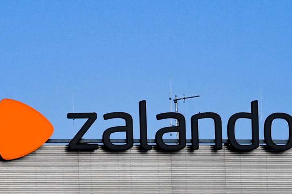 Onlinehändler Zalando profitiert von den veränderten Einkaufsgewohnheiten vieler Kunden.