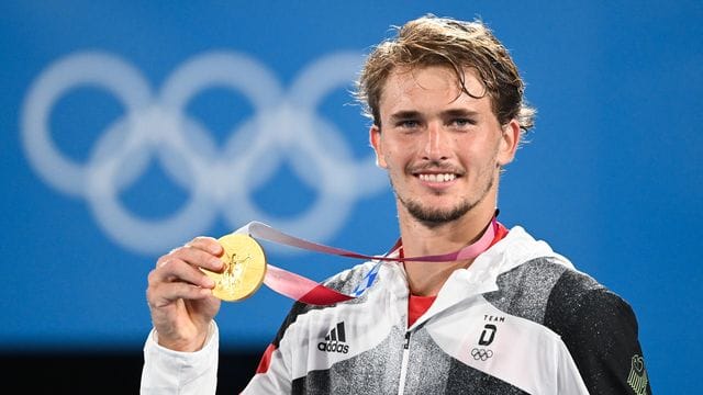 Hat seine Teilnahme am ATP-Turnier in Tornto abgesagt: Alexander Zverev mit seiner Goldmedaille. Hat seine Teilnahme am ATP-Turnier in Tornto abgesagt: Alexander Zverev mit seiner Goldmedaille.