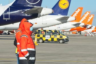 Flugzeuge am Flughafen BER in Berlin: Kommt bald das Ende für innerdeutsche Flüge?