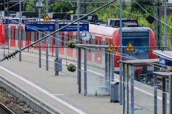 Stillstand (Symbolbild): Die Streiks bei der Bahn rücken immer näher – die Deutsche Bahn stellt sich bereits auf Ausfälle in den letzten Ferienwochen ein.