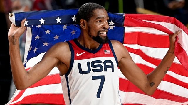 Basketball-Star Kevin Durant hat mit dem US-Team die Goldmedaille gewonnen.