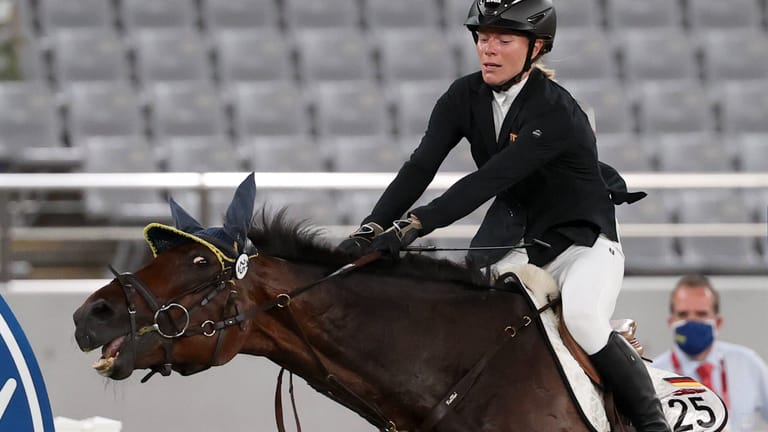Fünfkämpferin Annika Schleu auf "Saint Boy": Die Bundestrainerin ist am Samstag nicht mehr im Einsatz.