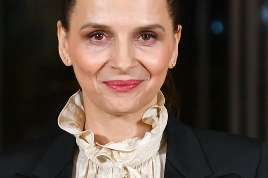 Juliette Binoche weiß, wer sie ist.