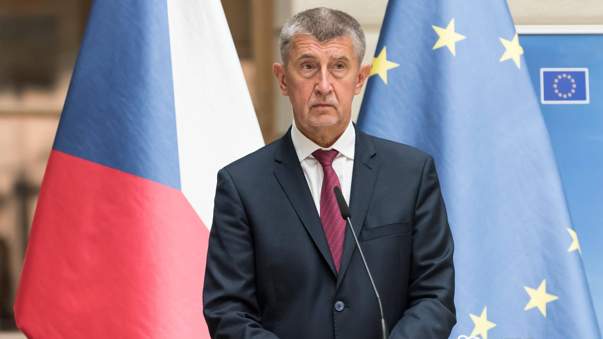 Andrej Babis: Der Politiker wurde mit Eiern attackiert.