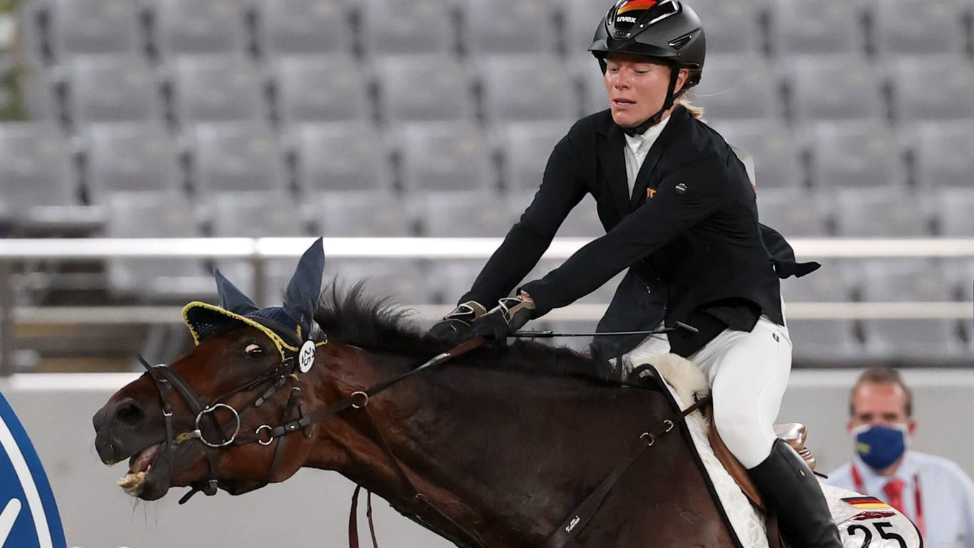 Annika Schleu beim Modernen Fünfkampf: Die deutsche Athletin lässt ihre Zukunft offen.