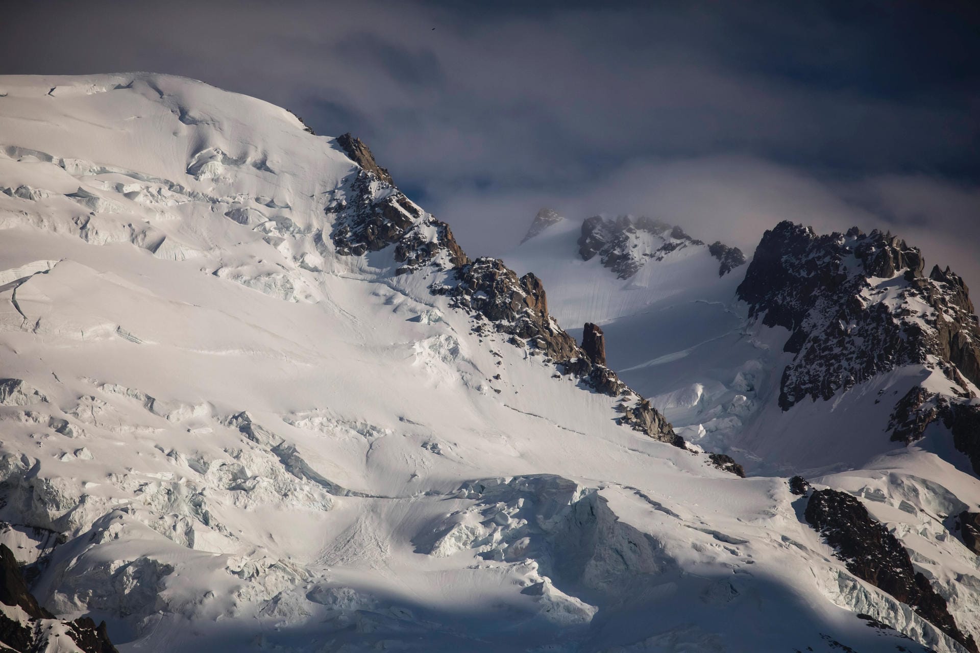 Mont-Blanc-Massiv (Symbolfoto): Immer wieder sterben Menschen beim Aufstieg auf den Mont Blanc.