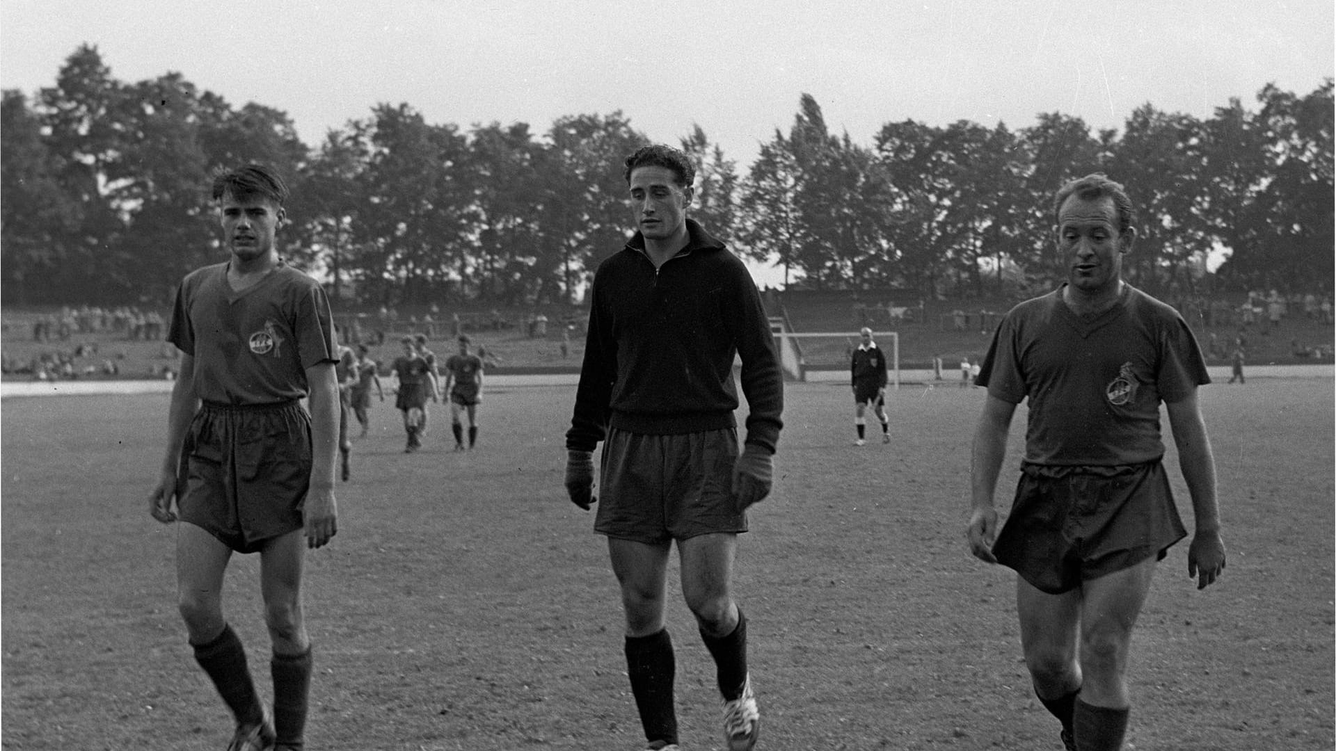 Zlatko Cajkovski (rechts) im Jahr 1956: Bei insgesamt 53 Spielen lief der spätere Erfolgstrainer für den 1. FC Köln auf.