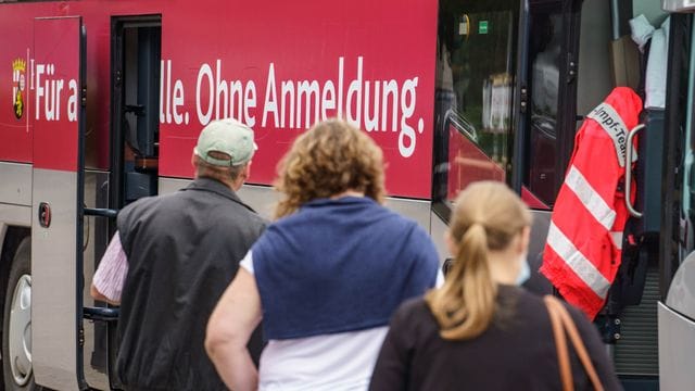 Impfkampagne mit Bussen in Mainz Impfkampagne mit Bussen in Mainz