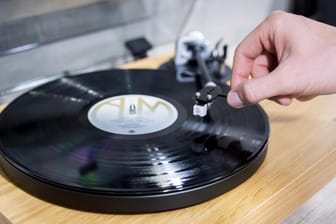 Schallplatten: Der Verkauf bringt meistens keine hohen Beträge – es sei denn, es ist zum Beispiel eine wertvolle Originalpressung dabei.