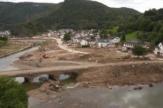 Flutschäden in Altenburg, Rheinland-Pfalz: Bis zu 30 Milliarden Euro sollen für den Wiederaufbau von Bund und Ländern bereitgestellt werden.