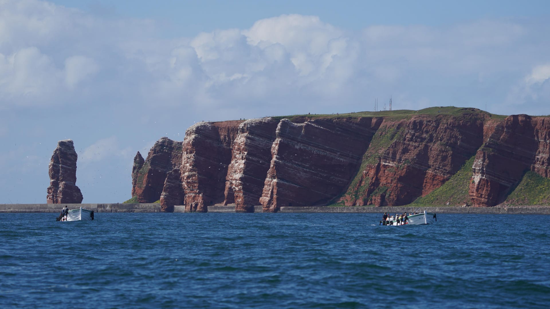 Helgoland: Die Nordseeinsel hat ein eigenes Mehrwegpfandsystem für To-go-Getränke auf den Weg gebracht.