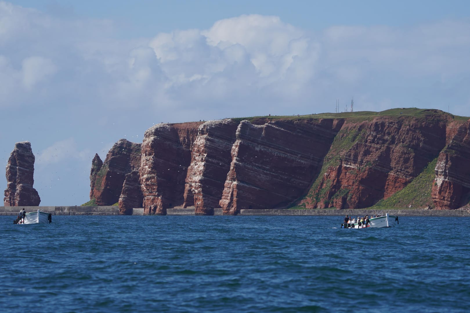 Helgoland: Die Nordseeinsel hat ein eigenes Mehrwegpfandsystem für To-go-Getränke auf den Weg gebracht.