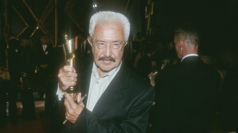 Egon Günther (1927–2017): Er erhält 1999 den Ehrenpreis des Deutschen Filmpreises in Gold für sein Gesamtwerk.