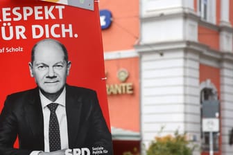 Wahlplakat mit SPD-Kanzlerkandidat Olaf Scholz: Die SPD will ein Wahlvideo nicht ausstrahlen.
