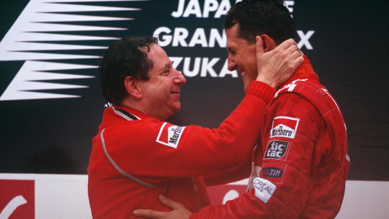 Sie sind Freunde und hatten großen sportlichen Erfolg zusammen: Jean Todt und Michael Schumacher (hier im Jahr 2000).