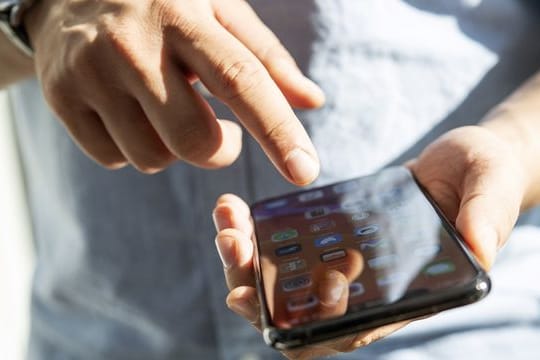 Mit dem Handy vermisste Gegenstände finden? Kein Problem, wenn Tracker im Spiel sind.
