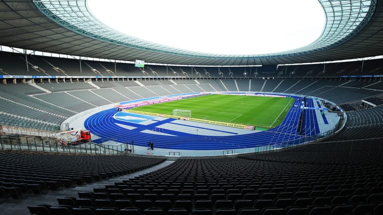 Olympiastadion Berlin: Einem Medienbericht zufolge findet das EM-Finale 2024 hier statt.