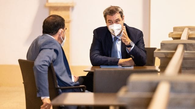 Markus Söder (r) und Klaus Holetschek (beide CSU) Markus Söder (r) und Klaus Holetschek (beide CSU)