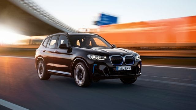 BMW verpasst dem elektrischen iX3 ein Update. BMW verpasst dem elektrischen iX3 ein Update.