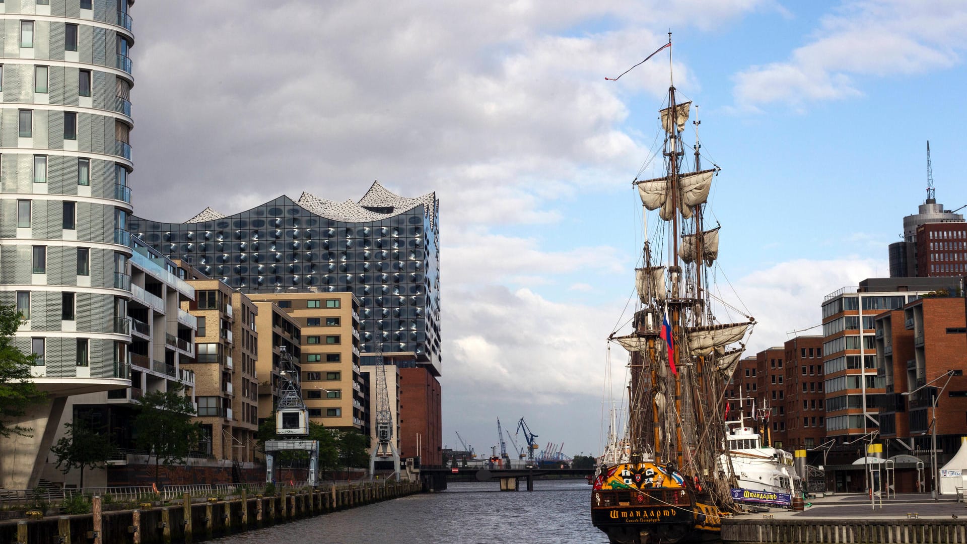 Blick auf die Elbphilharmonie in Hamburg: Wissen Sie alles über die Hansestadt?