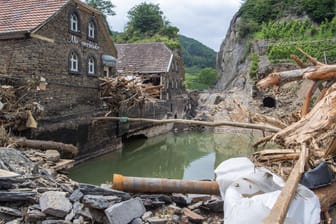 Zerstörung im Landkreis Ahrweiler in Rheinland-Pfalz: Viele der Bewohner, die die Flutkatastrophe miterlebt haben, sind traumatisiert.