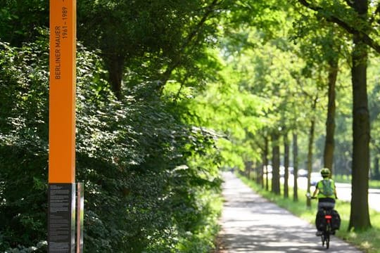 Stele für 140. Opfer an der Berliner Mauer