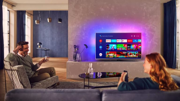 Zum Start der Bundesliga: Diese Fernseher eignen sich perfekt für Fußball.