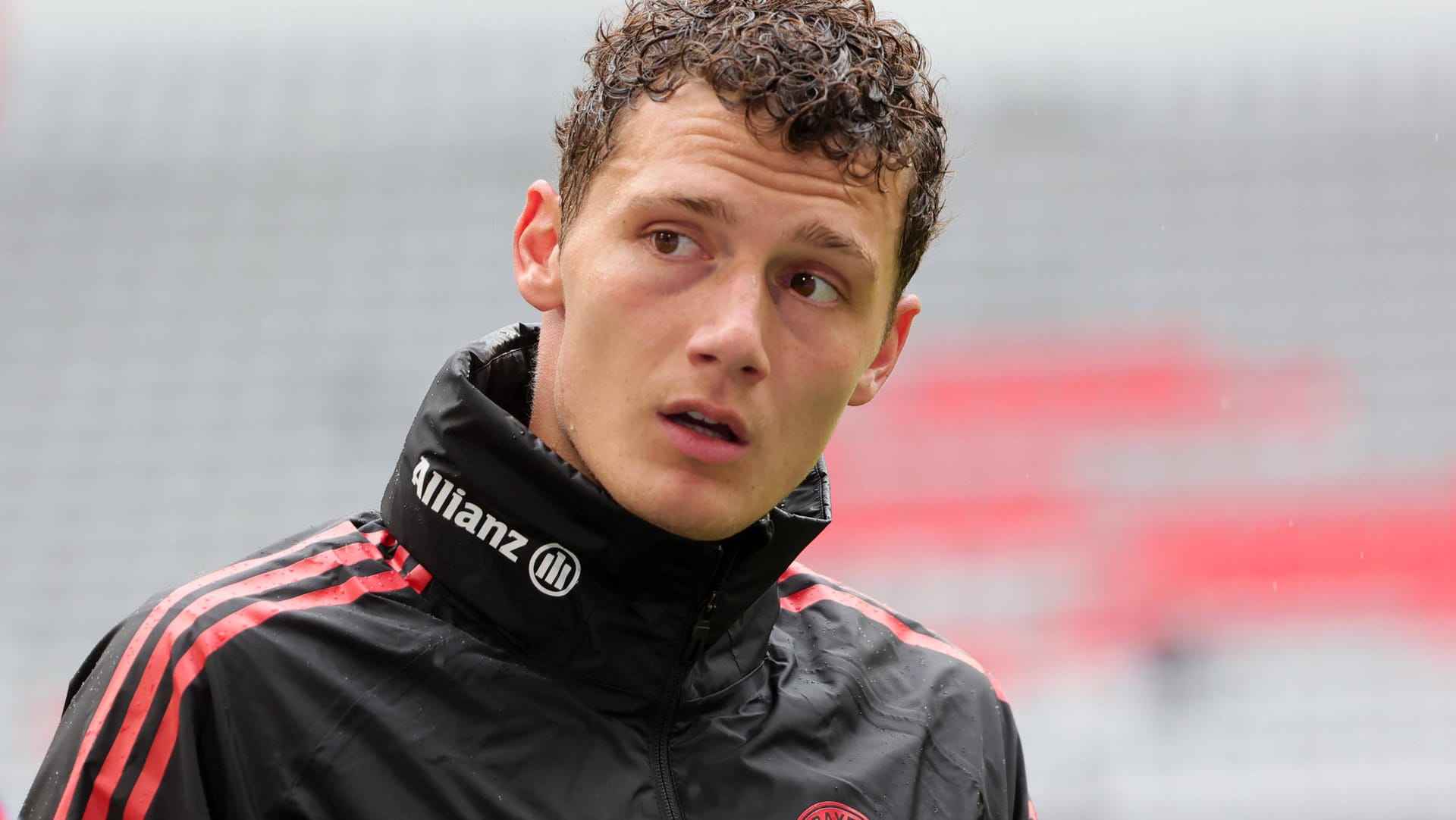 Benjamin Pavard: Der Franzose wird dem FC Bayern eine gewisse Zeit fehlen.