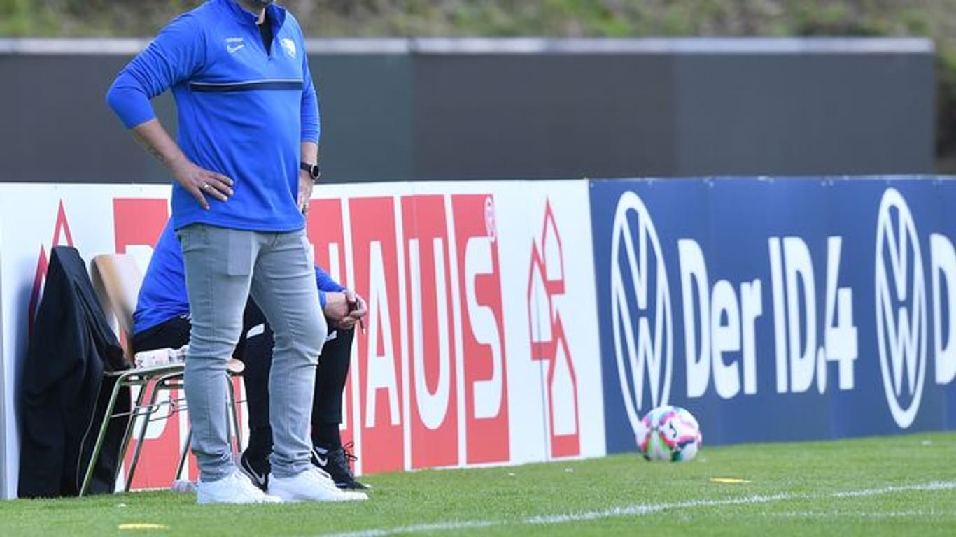 Bochums Trainer Thomas Reis erwartet eine schwierige Saison.