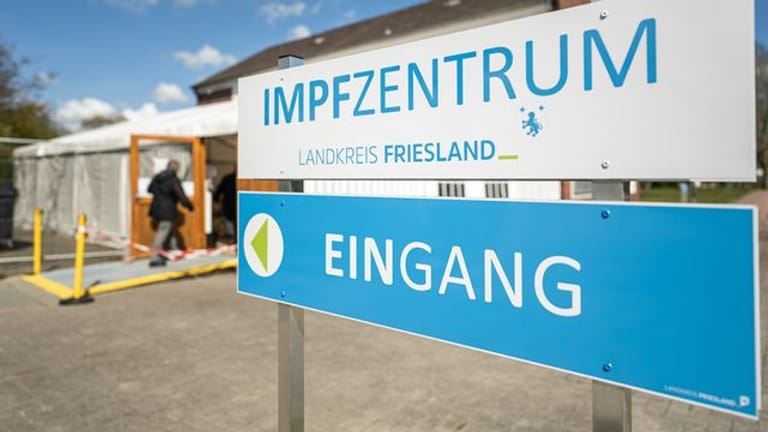 Das Impfzentrum Landkreis Friesland: Hier soll eine Krankenschwester Impfstoffspritzen mit Kochsalzlösung aufgezogen haben.