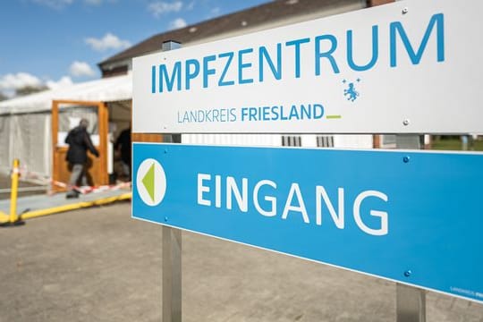 Das Impfzentrum Landkreis Friesland: Hier soll eine Krankenschwester Impfstoffspritzen mit Kochsalzlösung aufgezogen haben.