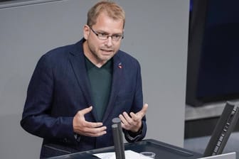 Lorenz Goesta Beutin: Der Linken-Abgeordnete wurde wegen Hausfriedensbruchs zu einer Geldstrafe verurteilt.