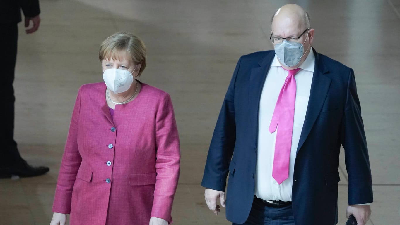 Angela Merkel und Peter Altmaier: Der Wirtschaftsminister gilt als einer der engsten Vertrauten der Kanzlerin.