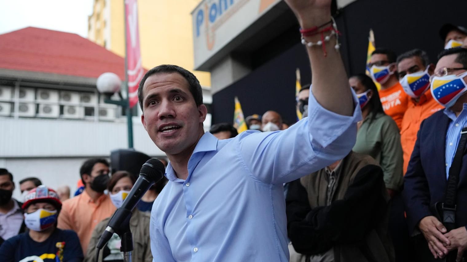 Juan Guaido, Oppositionsführer von Venezuela, spricht bei einer Veranstaltung (Archivbild). Er soll zu Gesprächen mit der Regierung bereit sein. Juan Guaido, Oppositionsführer von Venezuela, spricht bei einer Veranstaltung (Archivbild). Er soll zu Gesprächen mit der Regierung bereit sein.