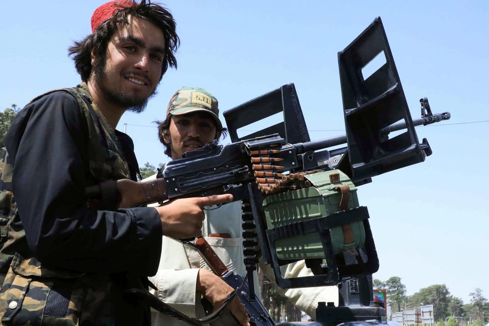Talibankämpfer im westafghanischen Herat: Nach Angaben von Einwohnern haben die Islamisten auch Dschalalabad eingenommen.