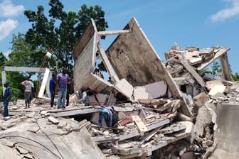 Eingestürztes Gebäude in Les Cayes: Das Epizentrum lag etwa 150 Kilometer westlich von Haitis Hauptstadt Port-au-Prince entfernt.