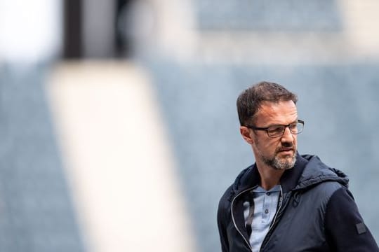 Fredi Bobic erhofft sich in naher Zukunft mehr Fans in den Stadien.