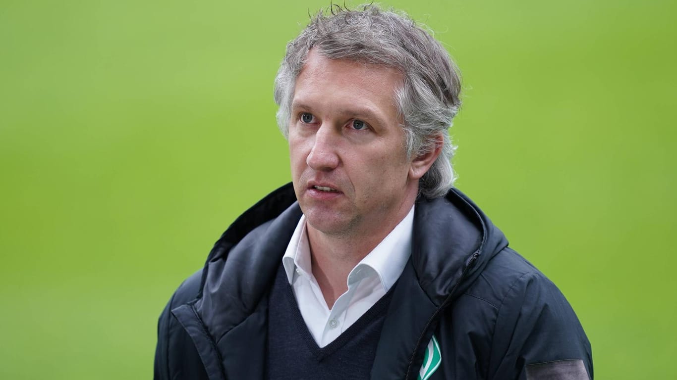 Frank Baumann: Der Werder-Boss steht bei den Fans stark in der Kritik – insbesondere nach dem 1:4 gegen den SC Paderborn.