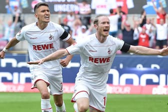 Dejan Ljubicic (l.) und Florian Kainz jubeln über das 2:1: Die Kölner Leistung gegen Hertha war stark.