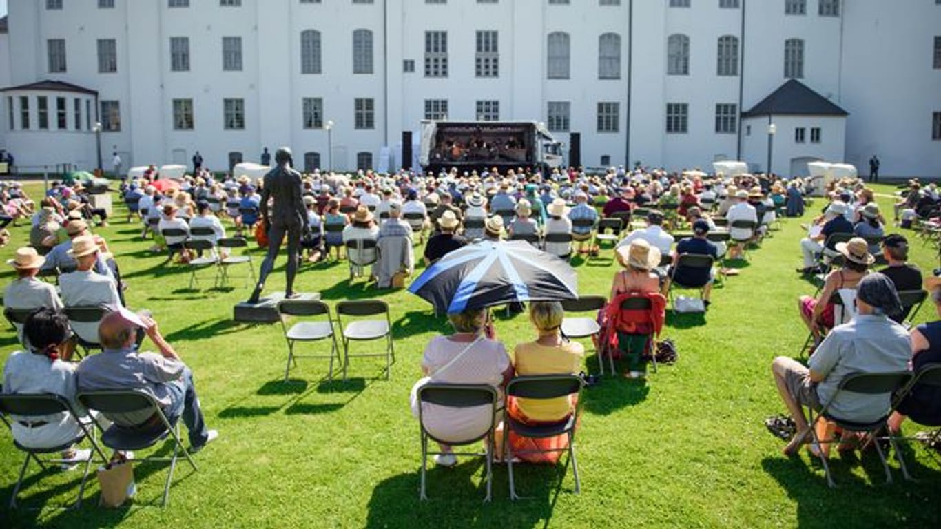 Schleswig-Holstein Musik Festival vor Schloss Gottorf