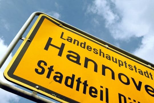 Ortsschild der niedersächsischen Landeshauptstadt Hannover