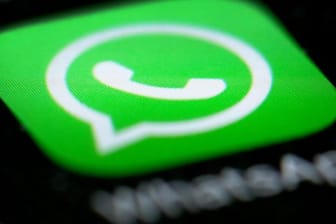 Das Logo der Messenger-App WhatsApp (Symbolbild): 200.000 Messenger-Nachrichten eines Verdächtigen müssen ausgewertet werden.