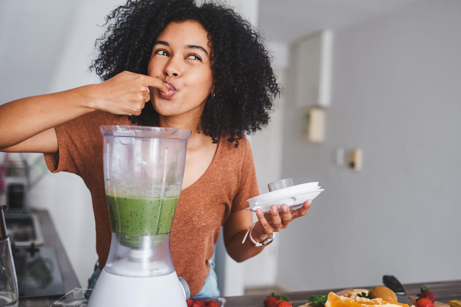 Mit einem guten Standmixer gelingen Smoothies, Suppen und Crushed Ice im Handumdrehen.