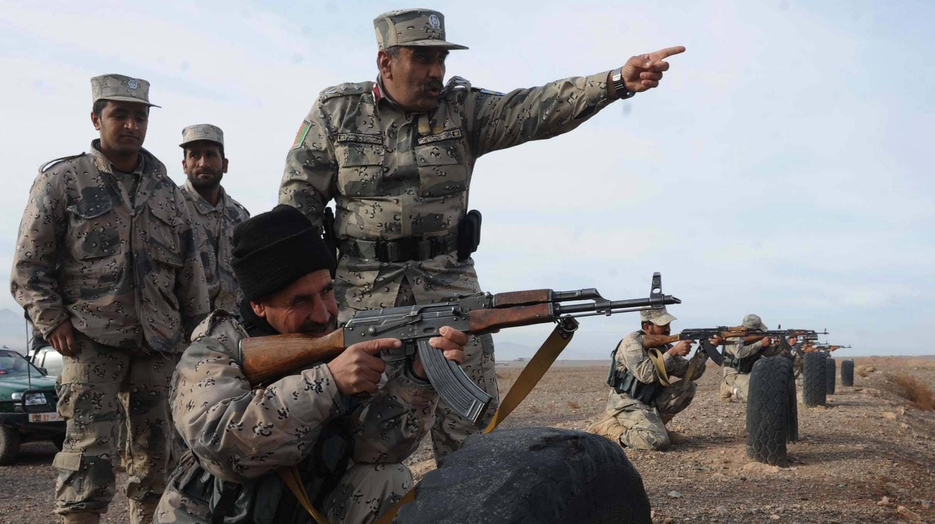 Afghanische Sicherheitskräfte nehmen bei einem NATO-Training in der Provinz Herat im Dezember 2012 teil.