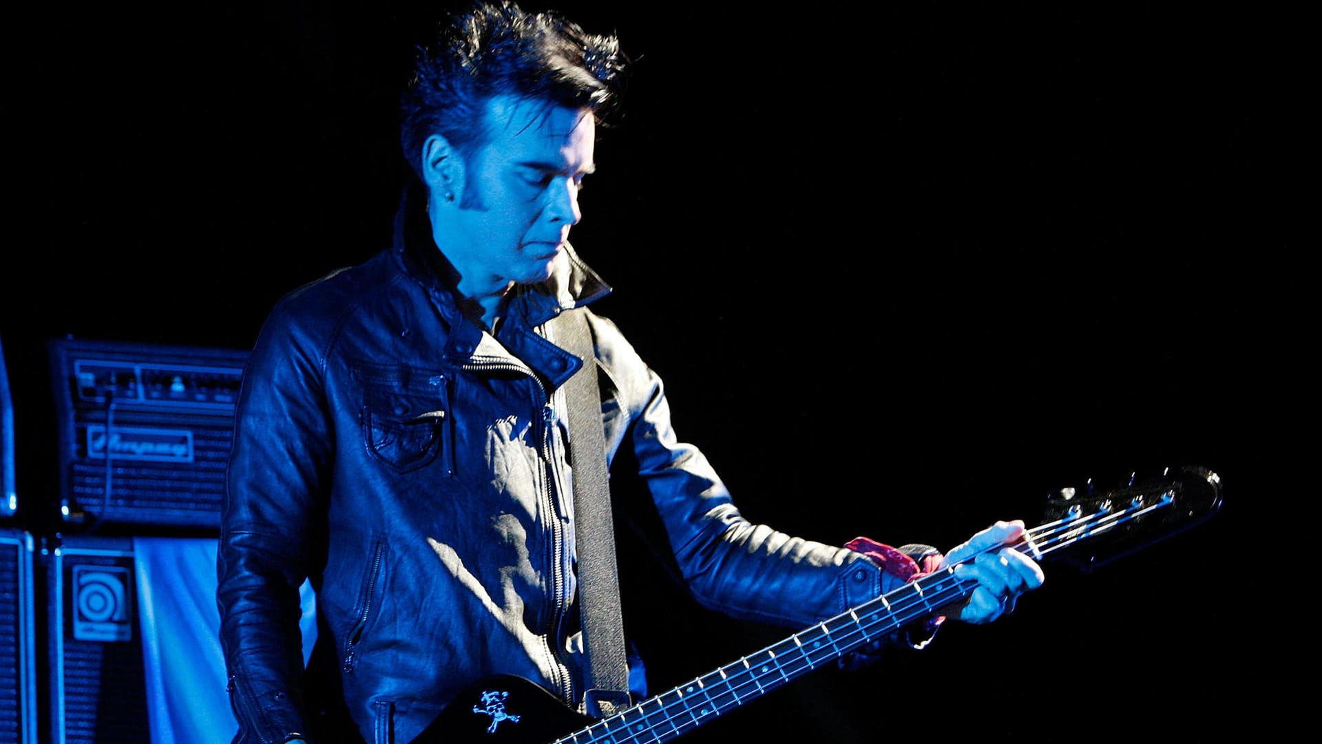 Simon Gallup: Er steigt bei The Cure aus.